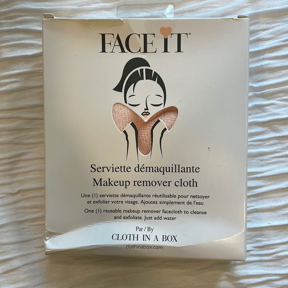 NWT makeup remover cloth